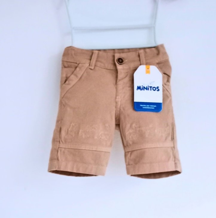 Pantalon beige para niño